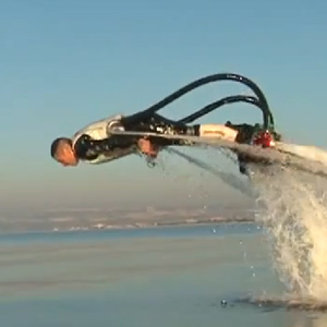 Swim like a dolphin with Flyboard!